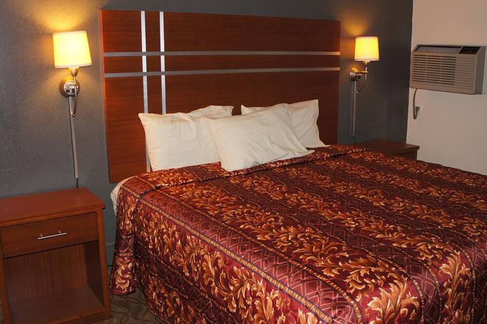 Photo of Bedroom in Waite Park