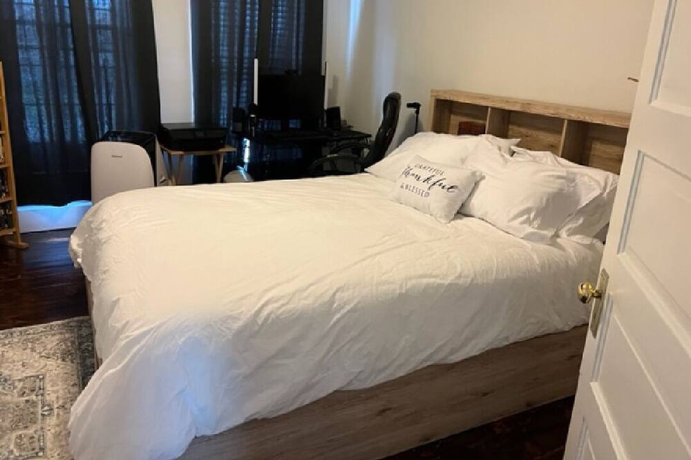 Photo of Bedroom in Muncie