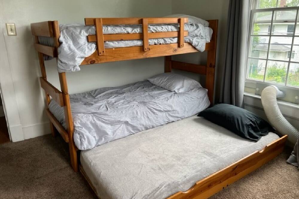 Photo of Bedroom in Muncie