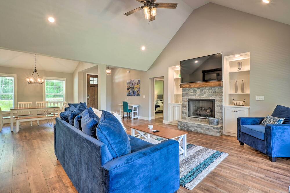 Photo of Livingroom in Bella Vista