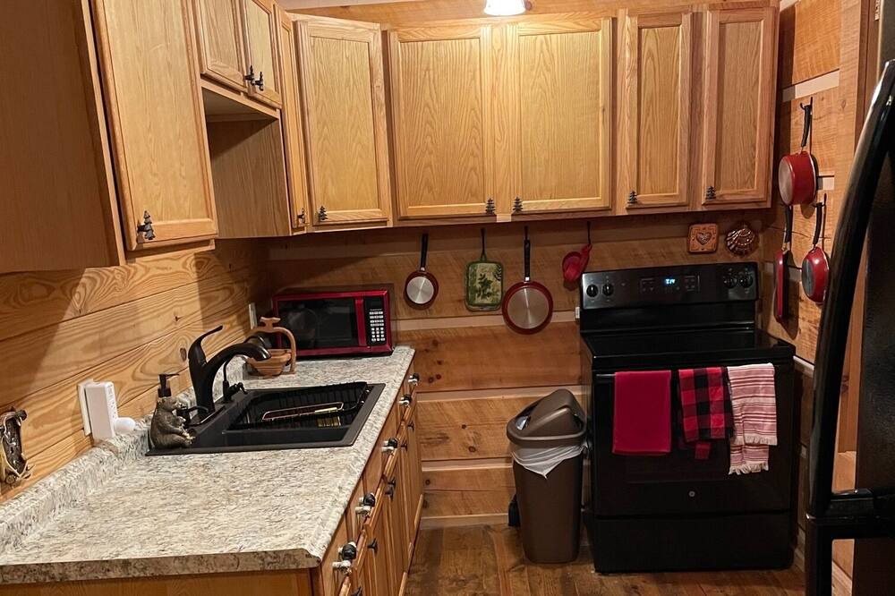 Photo of Kitchen in Bean Station