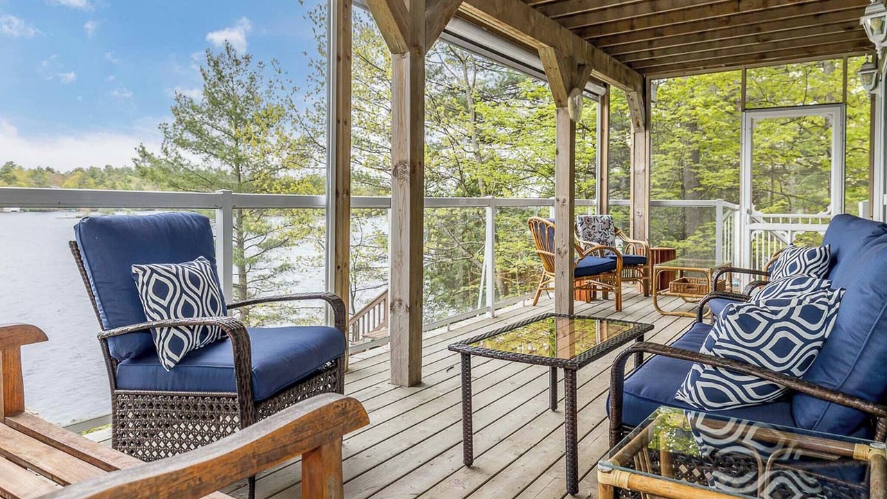 Photo of Patio Balcony in Gravenhurst