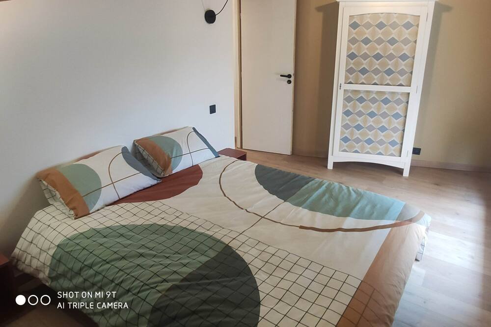 Photo of Bedroom in Tourlaville