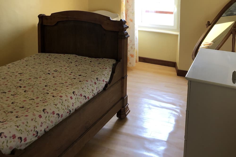 Photo of Bedroom in Lestrade-et-Thouels