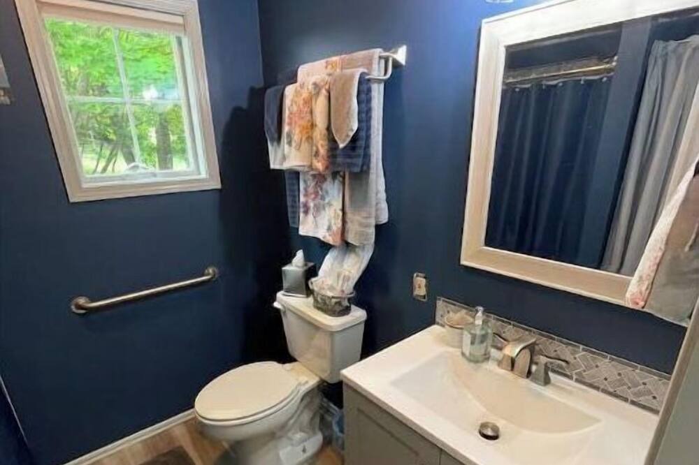 Photo of Bathroom in Kettle Falls