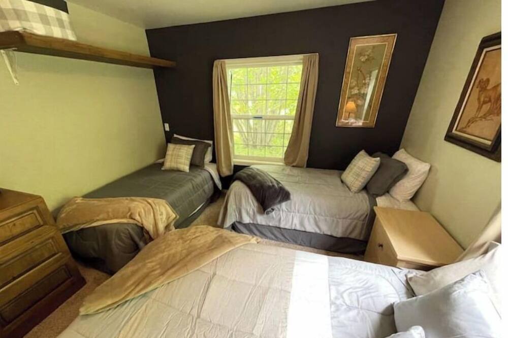 Photo of Bedroom in Kettle Falls