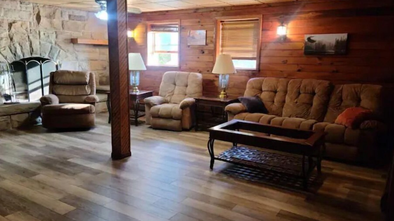 Photo of Livingroom in Turtlepoint