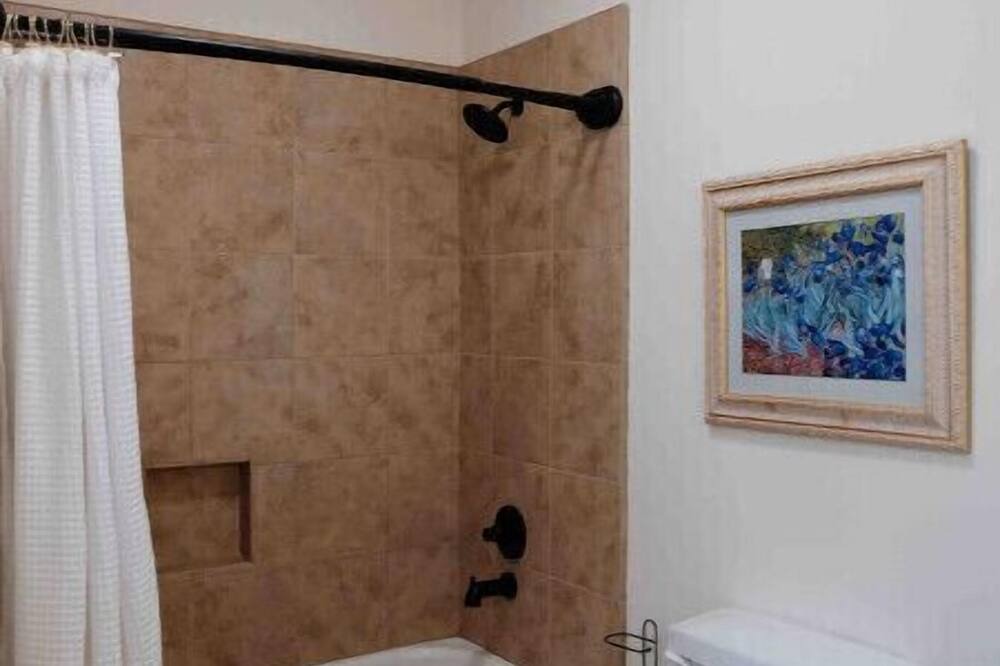 Photo of Bathroom in Midtown