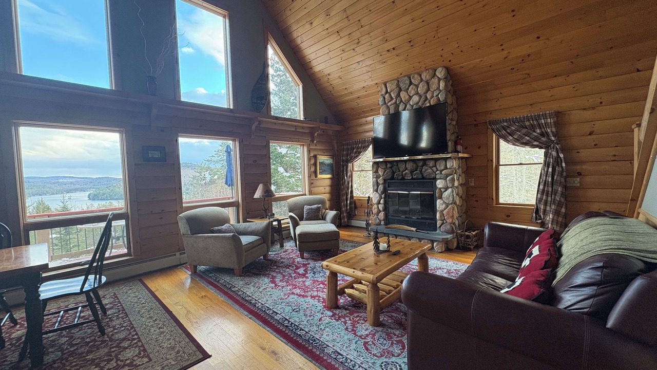 Photo of Livingroom in Bryant Pond
