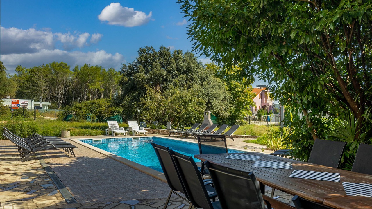 Photo of Outdoor in Borik
