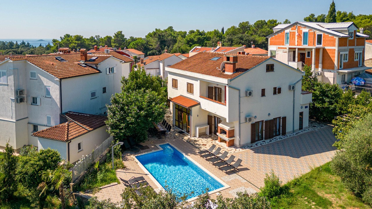Photo of Outdoor in Borik