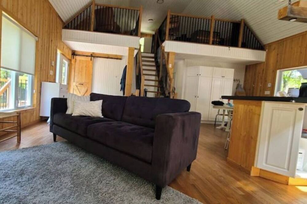Photo of Livingroom in Saint-Etienne-De-Bolto