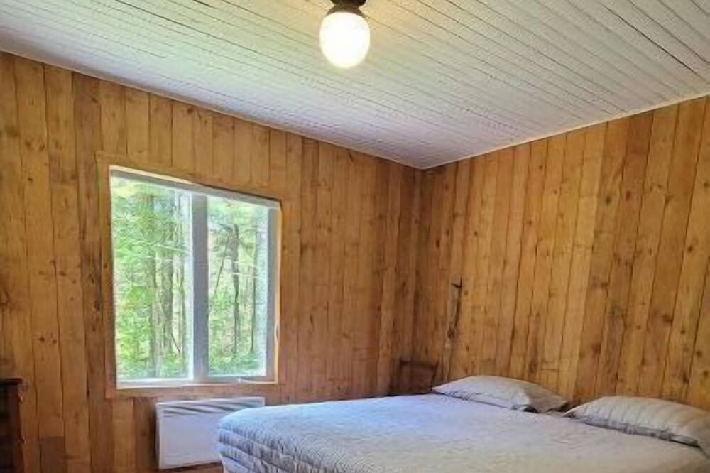 Photo of Bedroom in Saint-Etienne-De-Bolto