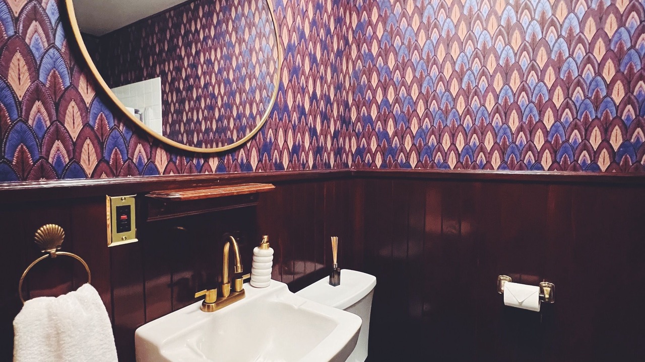 Photo of Others in Logan