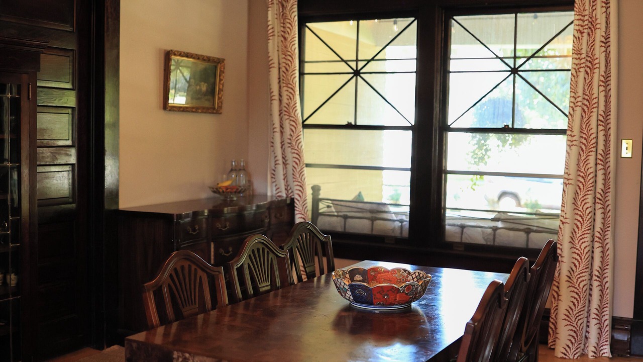 Photo of Others in Logan