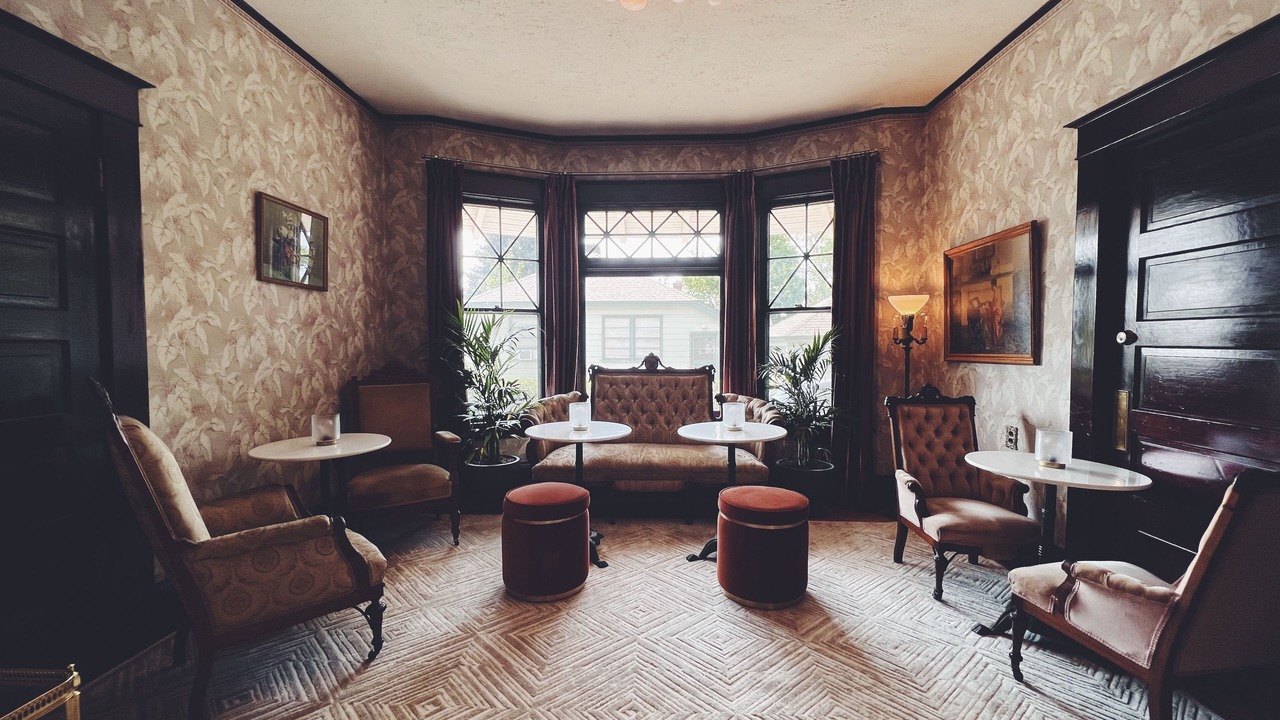 Photo of Others in Logan