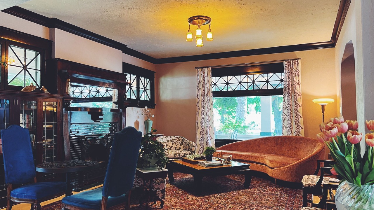 Photo of Others in Logan