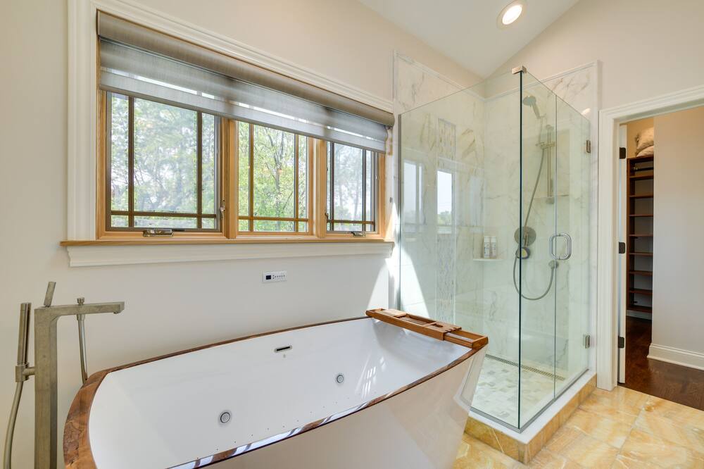 Photo of Bathroom in Des Plaines