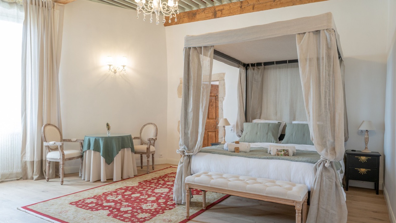 Photo of Bedroom in Rochemaure