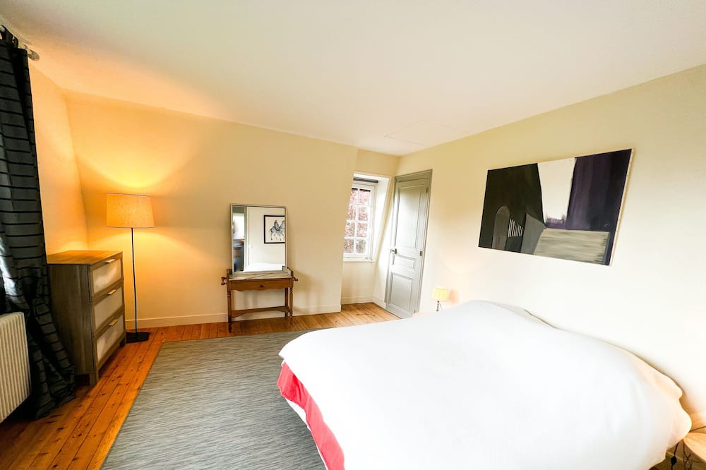 Photo of Bedroom in Pont-l'Eveque