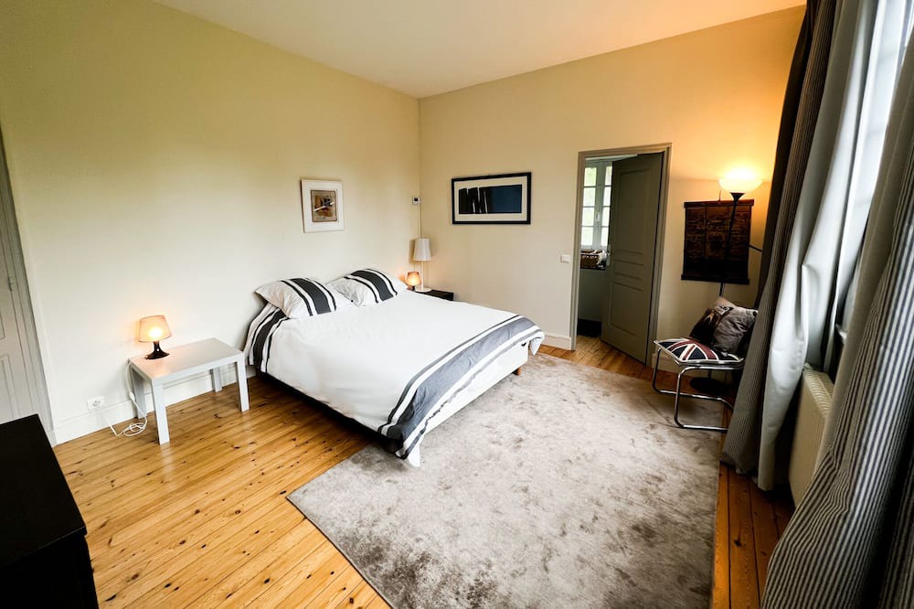 Photo of Bedroom in Pont-l'Eveque