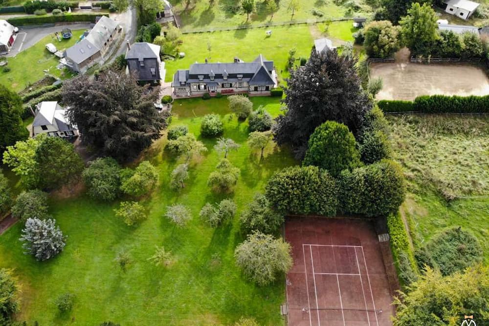 Photo of Outdoor in Pont-l'Eveque