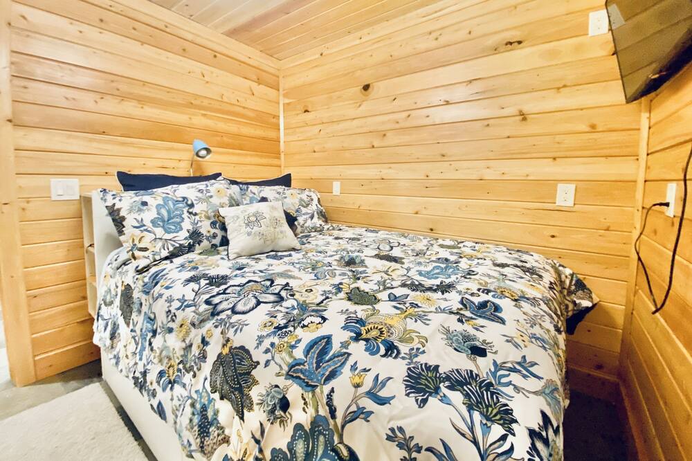 Photo of Bedroom in Milton