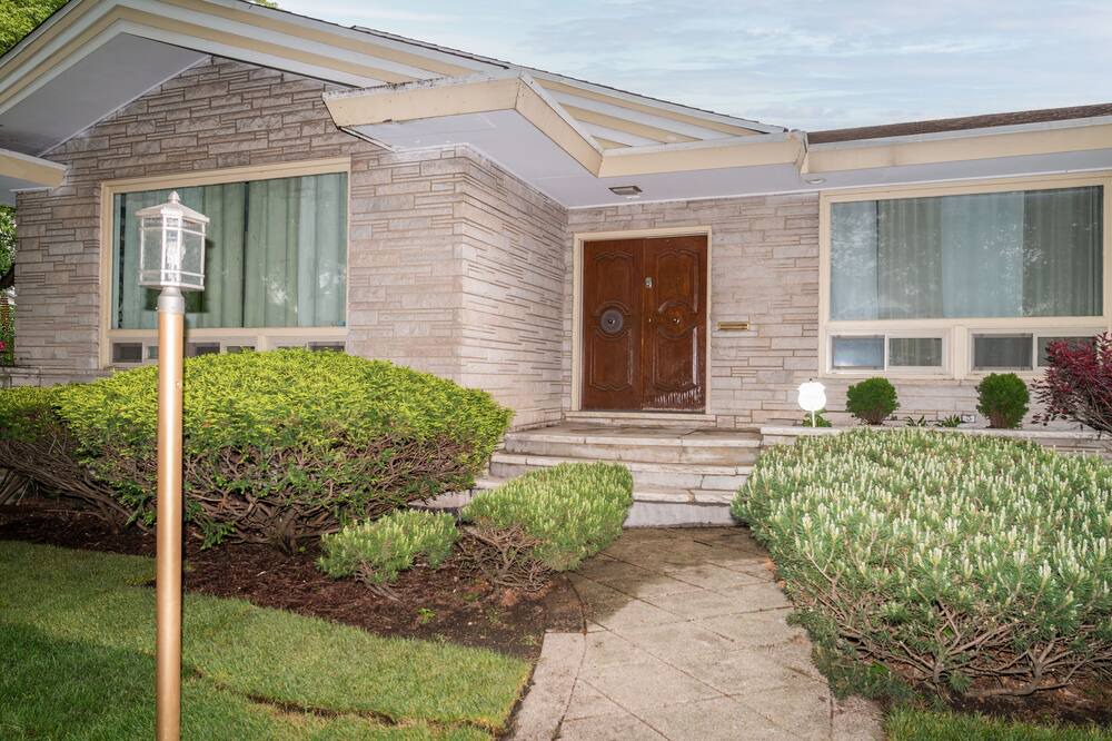Photo of Outdoor in Beverly