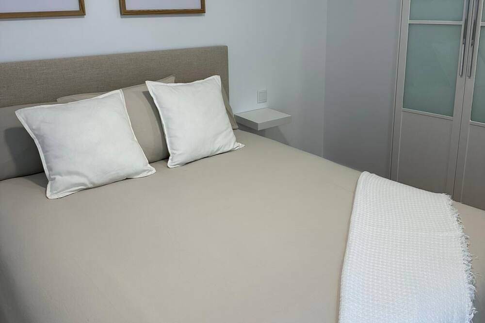 Photo of Bedroom in Albelda de Iregua