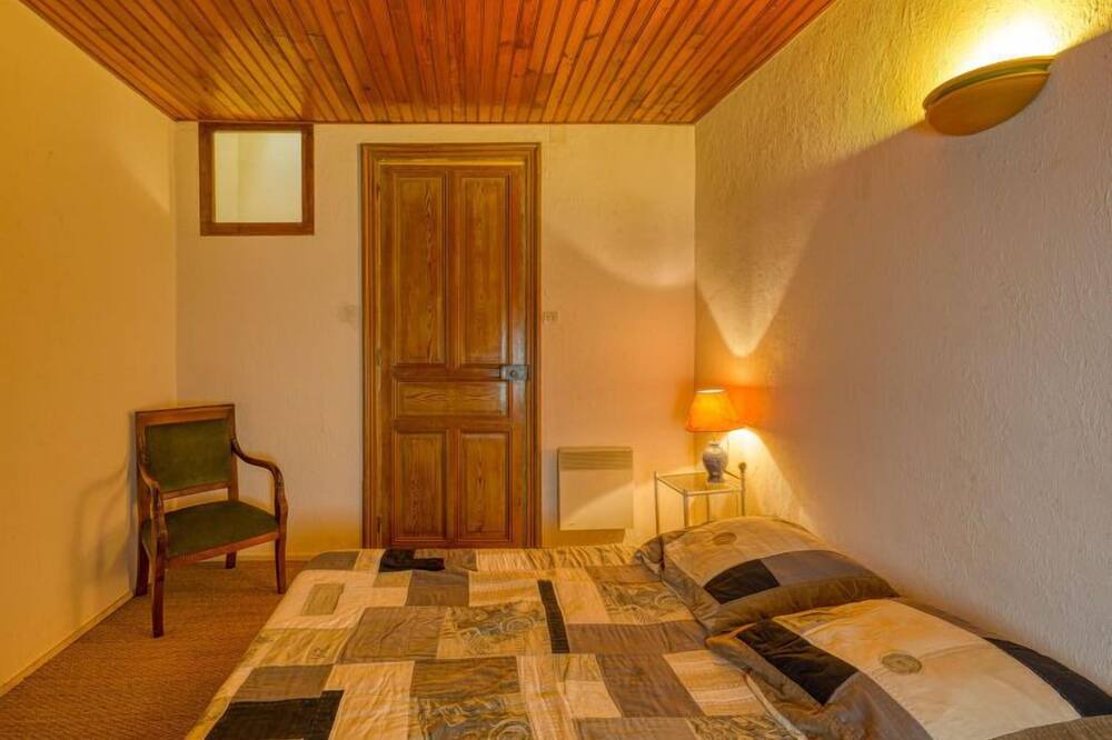 Photo of Bedroom in Salles-d'Aude