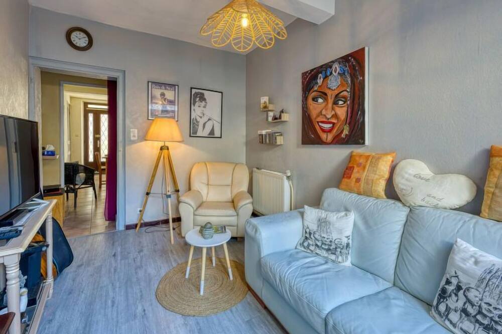 Photo of Livingroom in Salles-d'Aude
