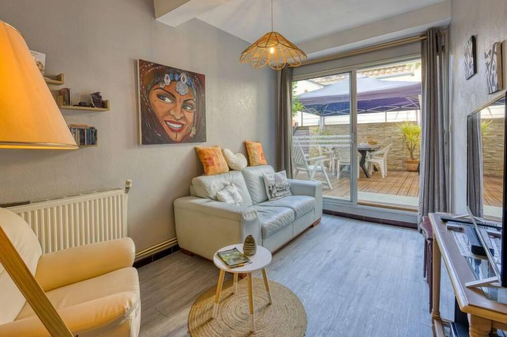 Photo of Livingroom in Salles-d'Aude