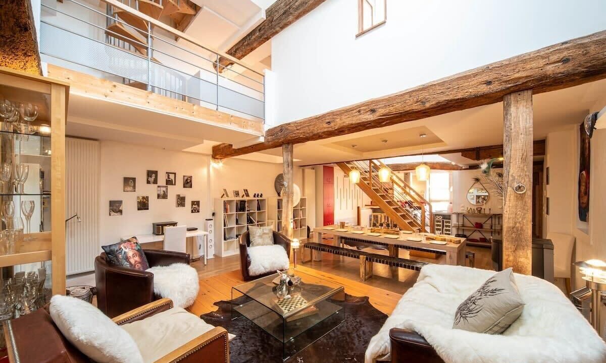 Photo of Others in Tournus