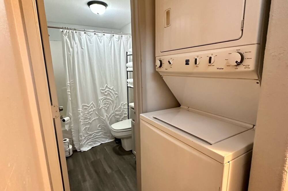 Photo of Bathroom in Willis