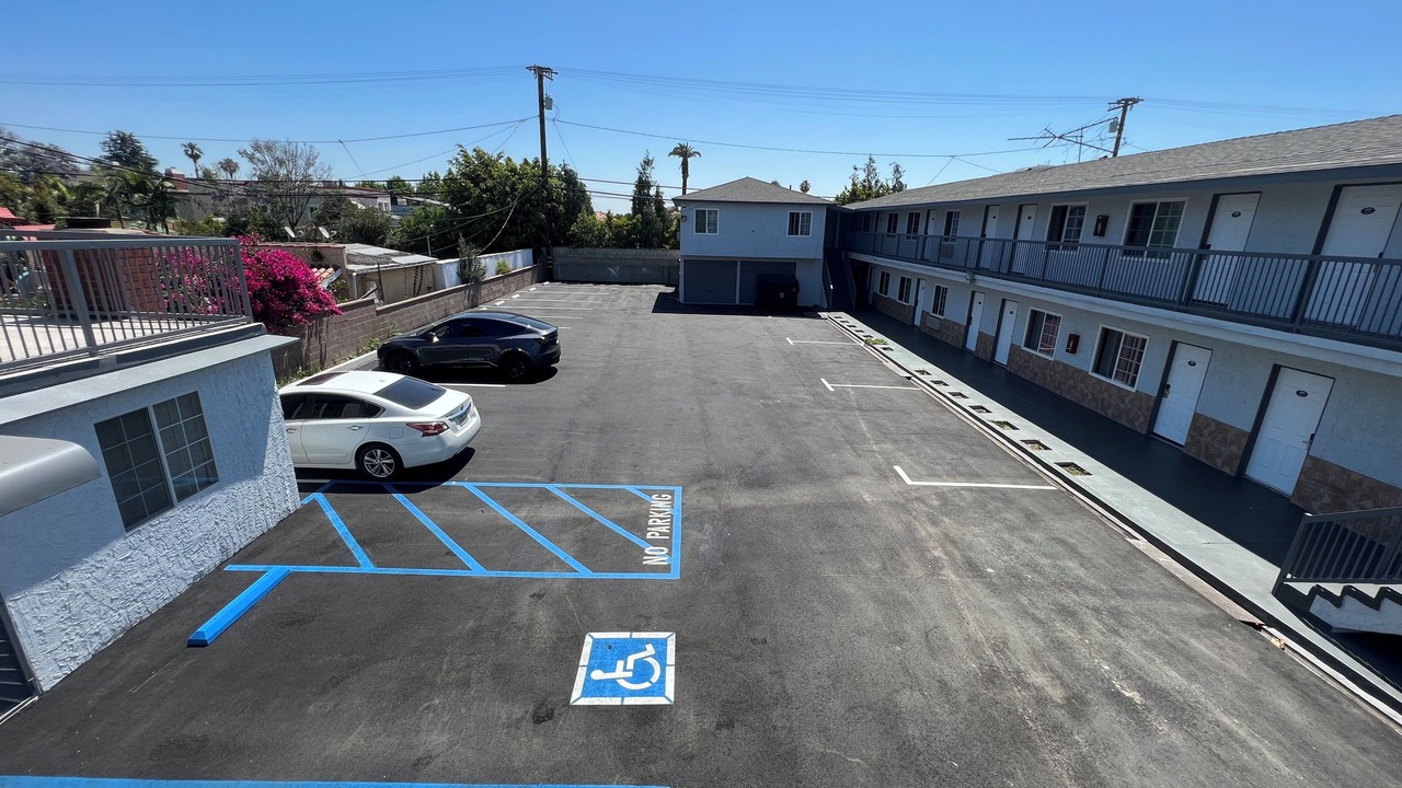 Photo of Outdoor in Bixby Knolls