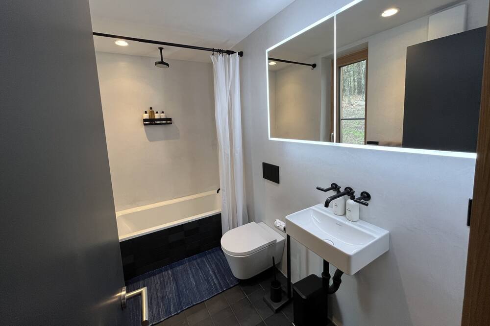 Photo of Bathroom in Hollowville
