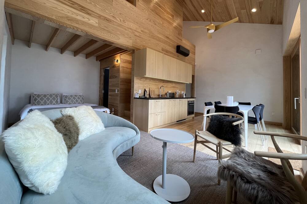 Photo of Livingroom in Hollowville