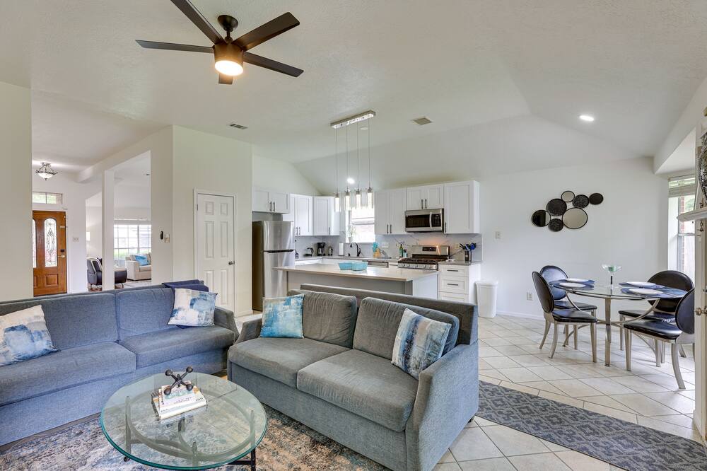 Photo of Livingroom in Missouri City