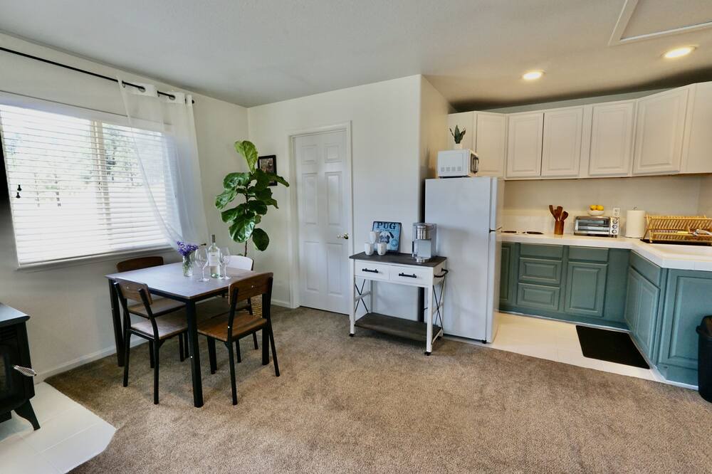 Photo of Kitchen in Applegate