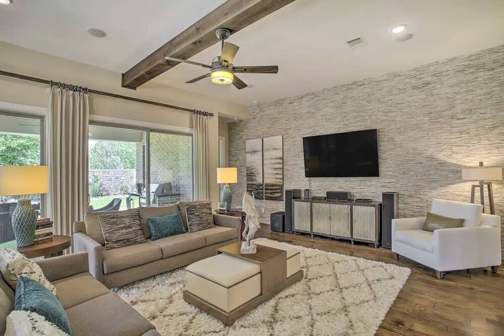 Photo of Livingroom in Barker