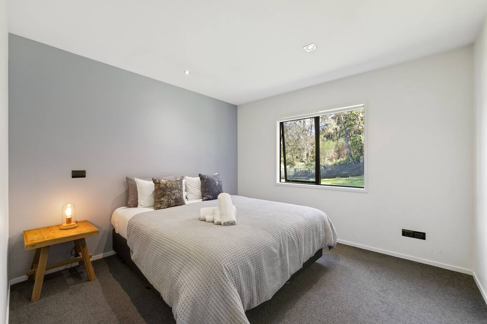 Photo of Bedroom in Rangatira Park