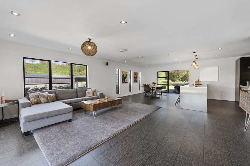 Photo of Livingroom in Rangatira Park