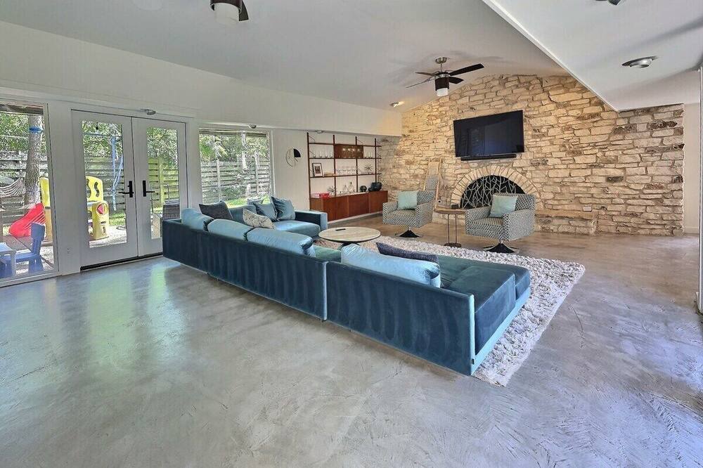 Photo of Livingroom in Pecan Springs Springdale