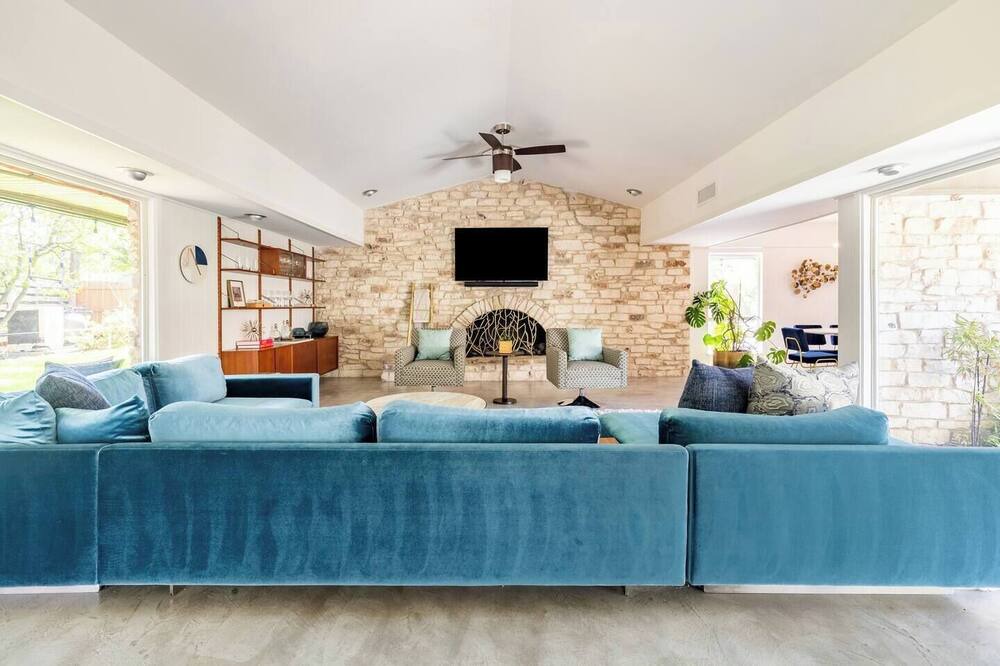 Photo of Livingroom in Pecan Springs Springdale