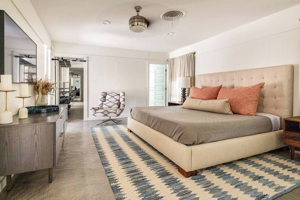 Photo of Bedroom in Pecan Springs Springdale