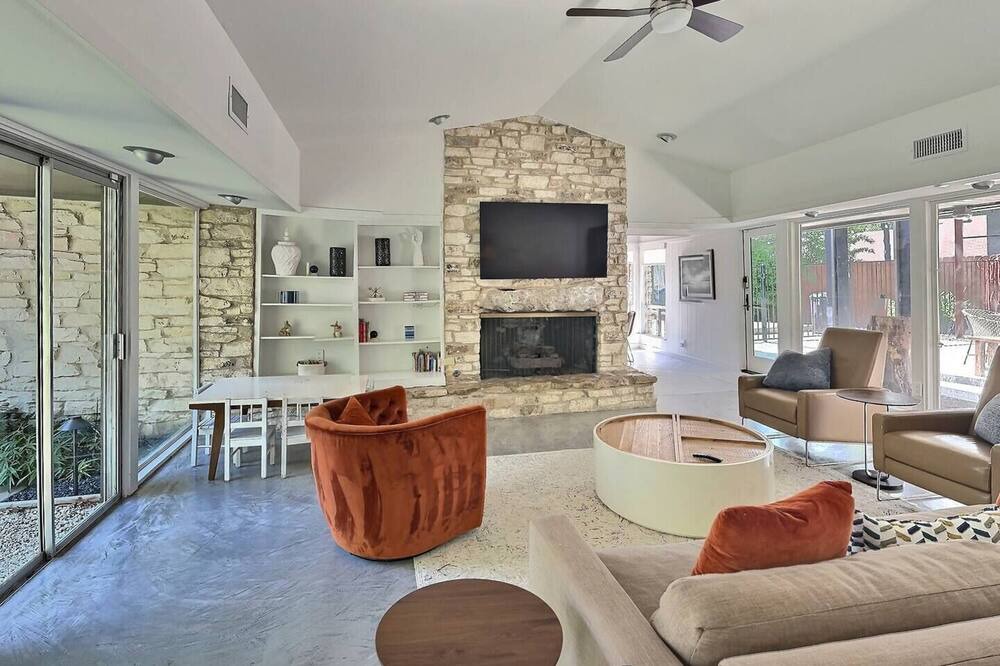 Photo of Livingroom in Pecan Springs Springdale