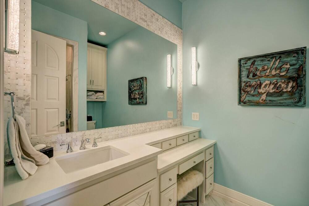 Photo of Bathroom in Norman