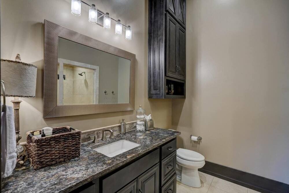 Photo of Bathroom in Norman