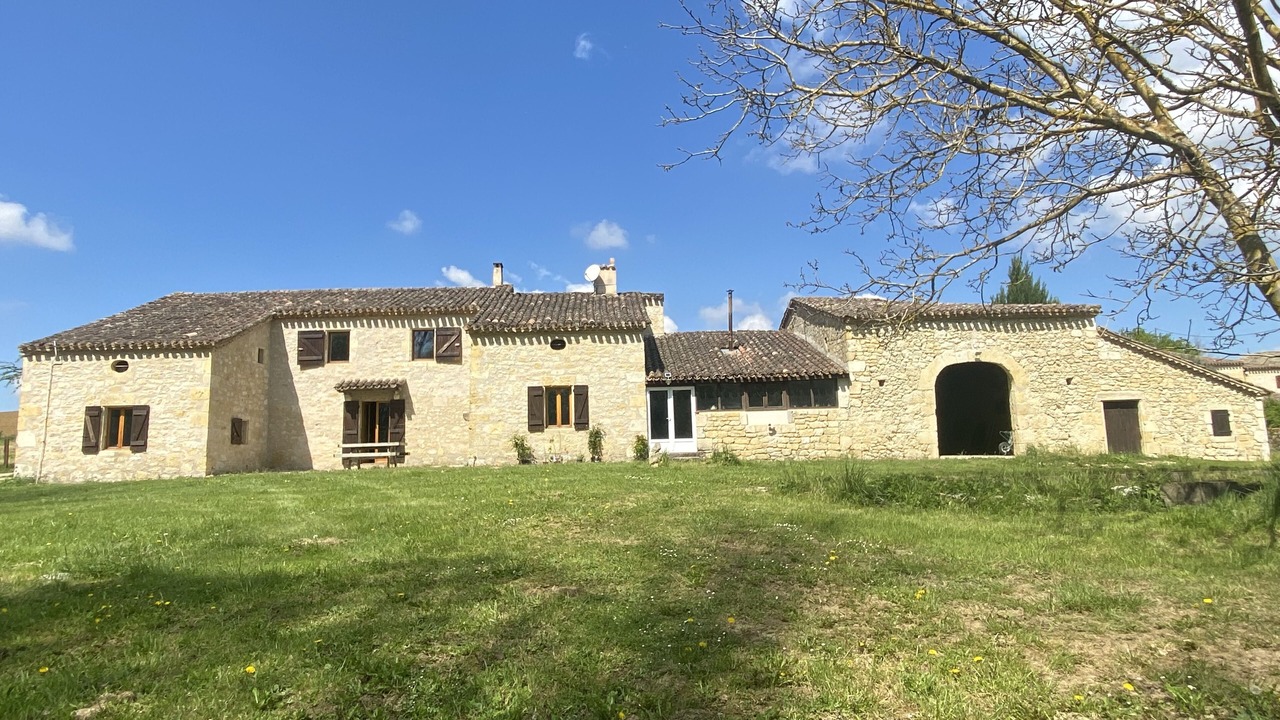 Photo of Buildings in Terraube