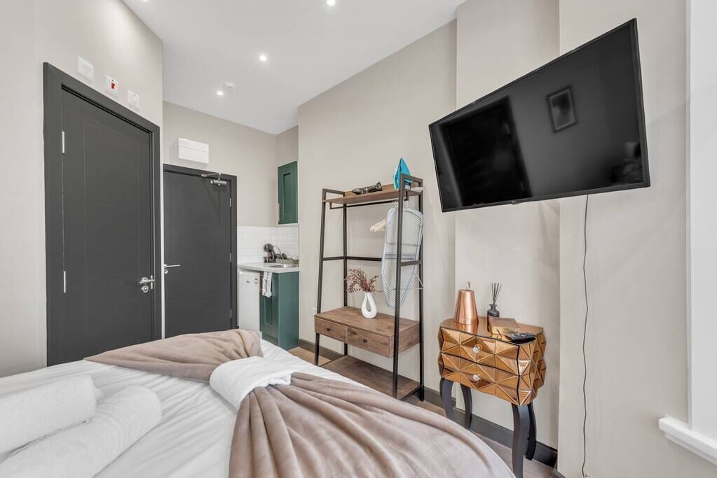 Photo of Others in Shacklewell